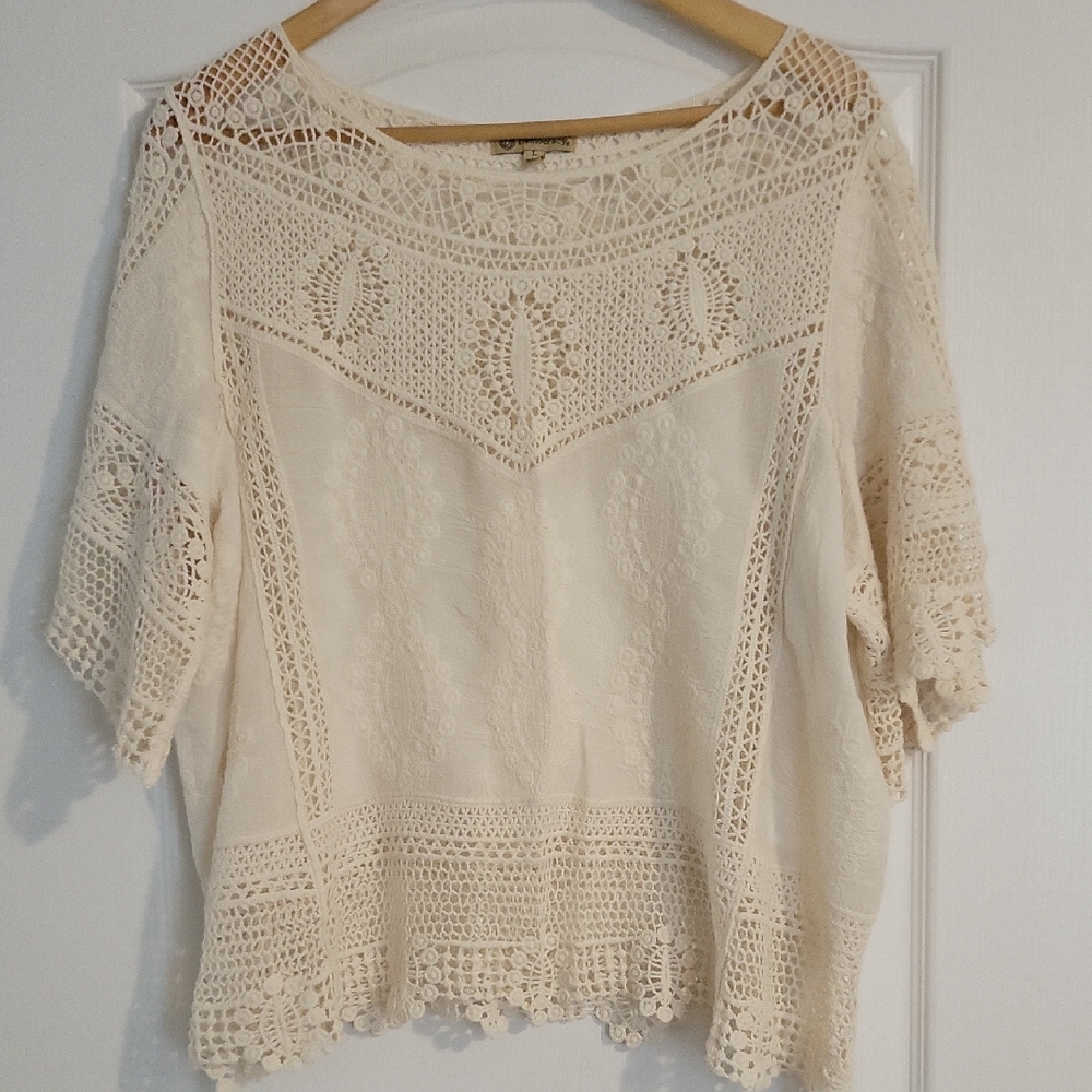 Democracy Crochet Lace Blouse Women’s Large Boho Short Sleeve NWOT